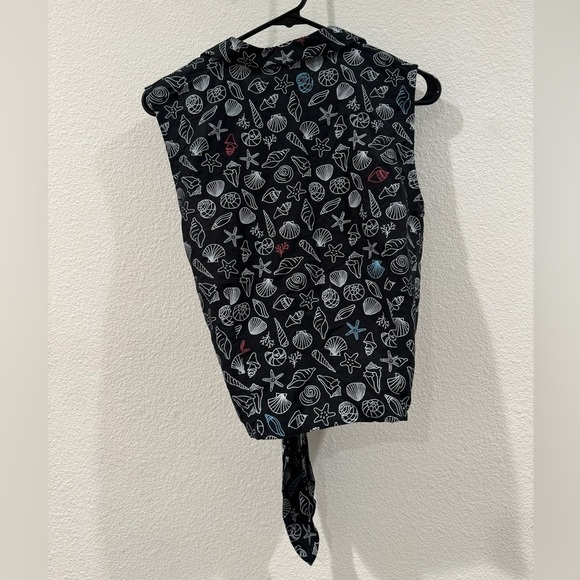NWT ModCloth Seashell Novelty Linen Blend Black White Red Blue Sleeveless Top S - Picture 10 of 14